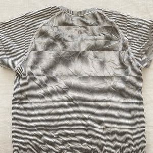Lululemon Swiftly Tech T Shirt